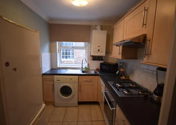 Two Bedroom Flat St Andrews Road