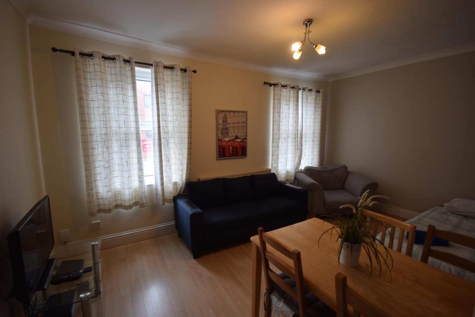 Two Bedroom Flat St Andrews Road Лондон
